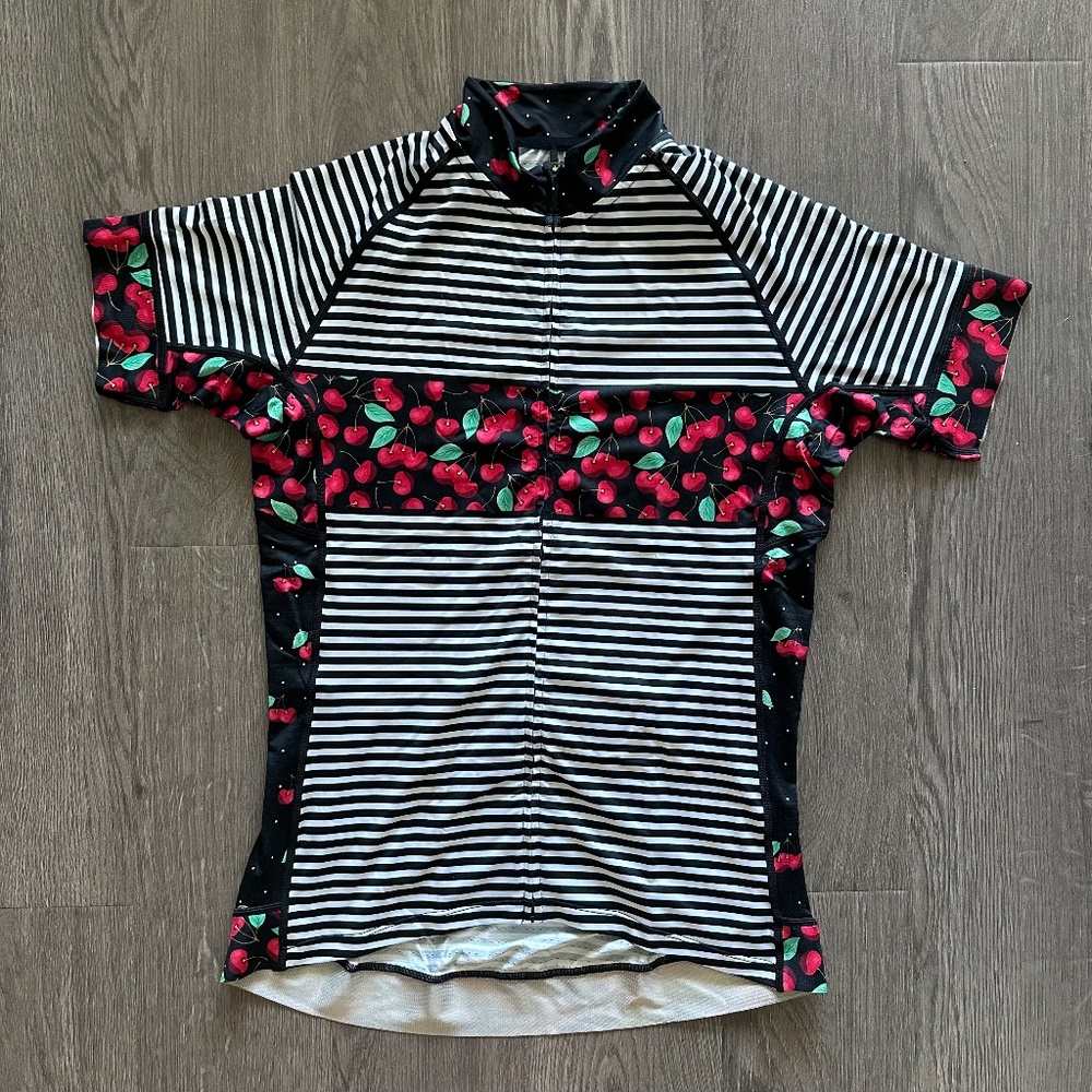 Shebeest Cycling Jersey - Size M